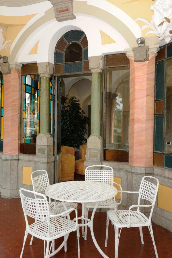 Hotel Dimora del Barone Romagnano Sesia Exterior foto