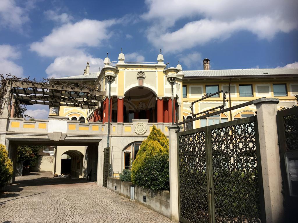Hotel Dimora del Barone Romagnano Sesia Exterior foto